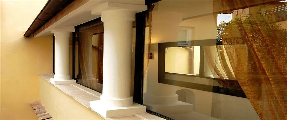 ** Aparthotel Navona Luxury Apartments Rome Italy